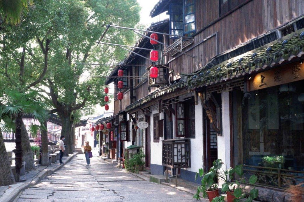 王健林大动作：已卖掉10座万达广场！